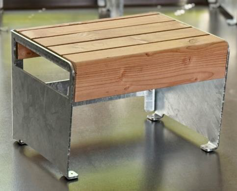 Zentral Rücken tief